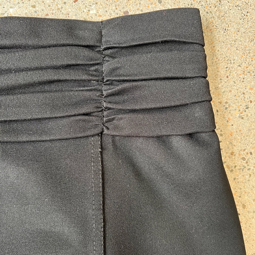 Burberry high waisted pencil skirt